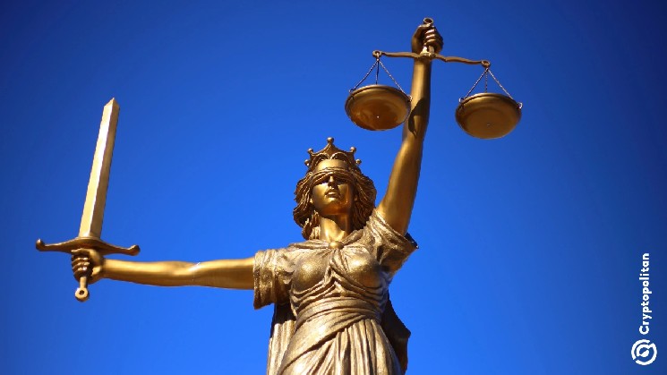 
			Комиссия по ценным бумагам и биржам (SEC) предъявила обвинения двум бывшим банкирам с Уолл-стрит в связи со схемой инсайдерской торговли на сумму 18,5 миллионов долларов		